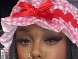Bellalove215 live cam video preview