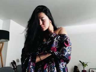 Sarahcherry18 live cam video preview