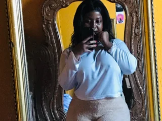 BustyRee Submissive webcam from South Africa