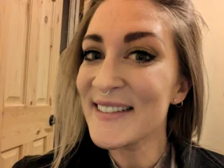 MaddyPrescott Piercings webcam from Canada